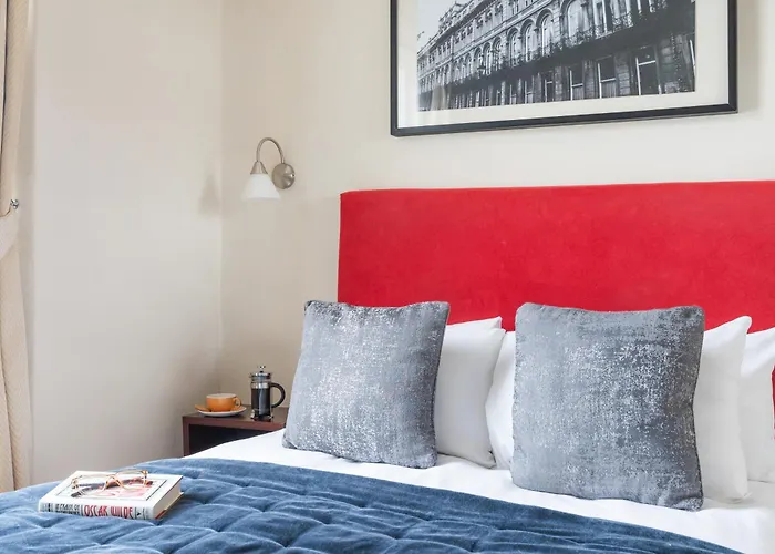 The Clifton 3* Bristol