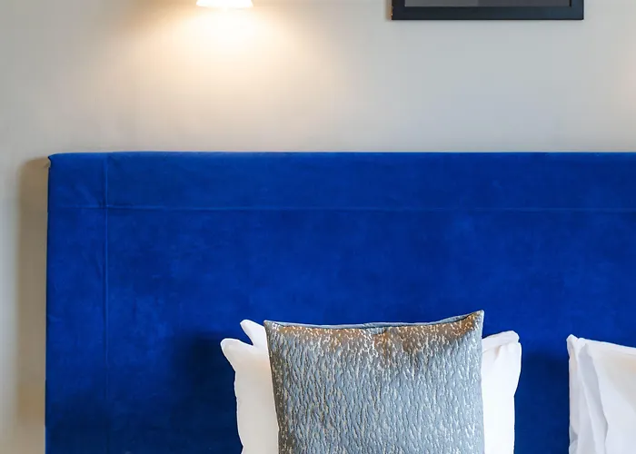 Hotel The Clifton 3*