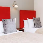 The Clifton 3*