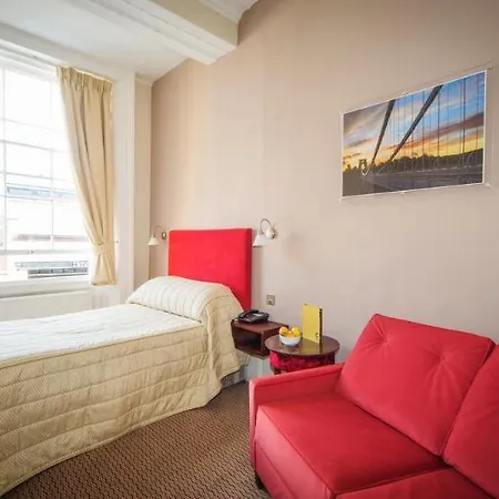 The Clifton Hotel 3*