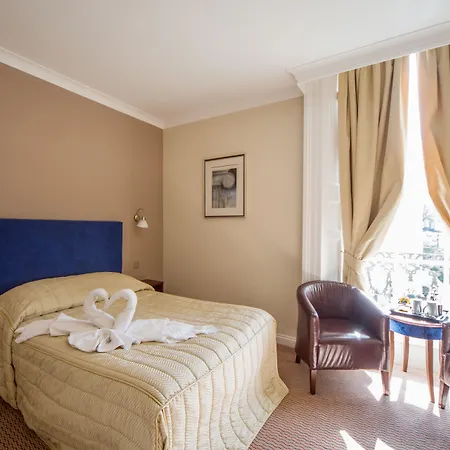 The Clifton Hotel