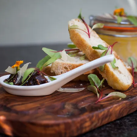 The Clifton 3* Bristol