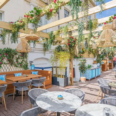 The Clifton 3* Bristol