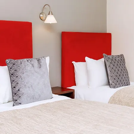 The Clifton 3*