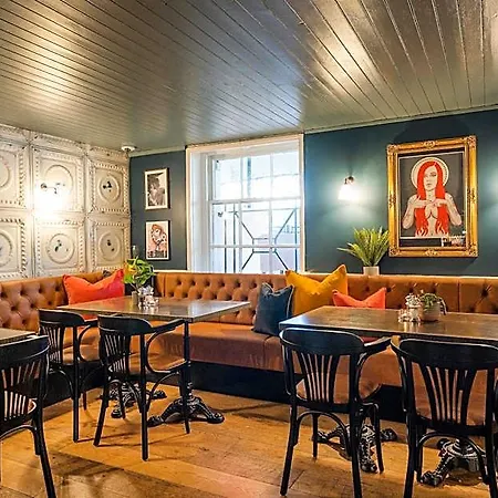 The Clifton 3*