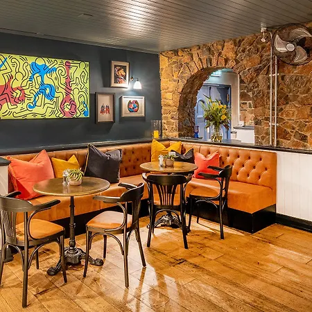 The Clifton Hotel
