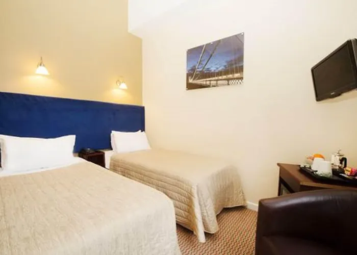 The Clifton 3* Bristol
