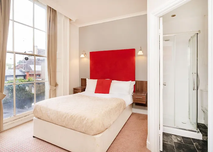 The Clifton Hotel 3*