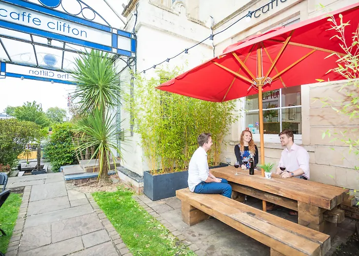 Hotel The Clifton 3*