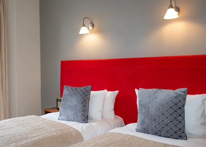 Hotel The Clifton 3*