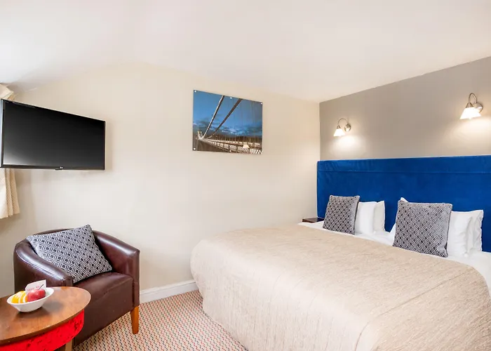The Clifton 3* Bristol
