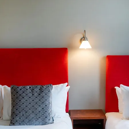 Hotel The Clifton 3*